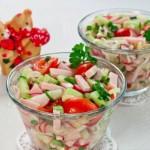 Салат с ветчиной и овощами без майонеза – рецепт с фото